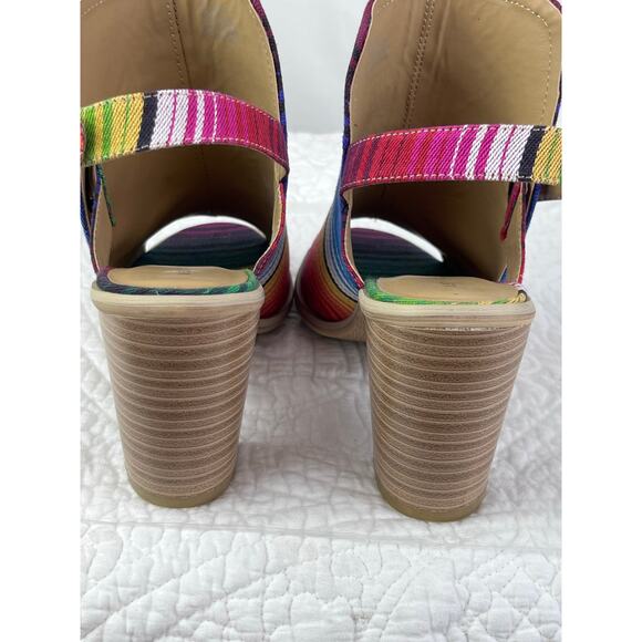 Very Volatile Women 8 Multicolor Serape Fabric Sling Back Block Summer Heel - Picture 5 of 11